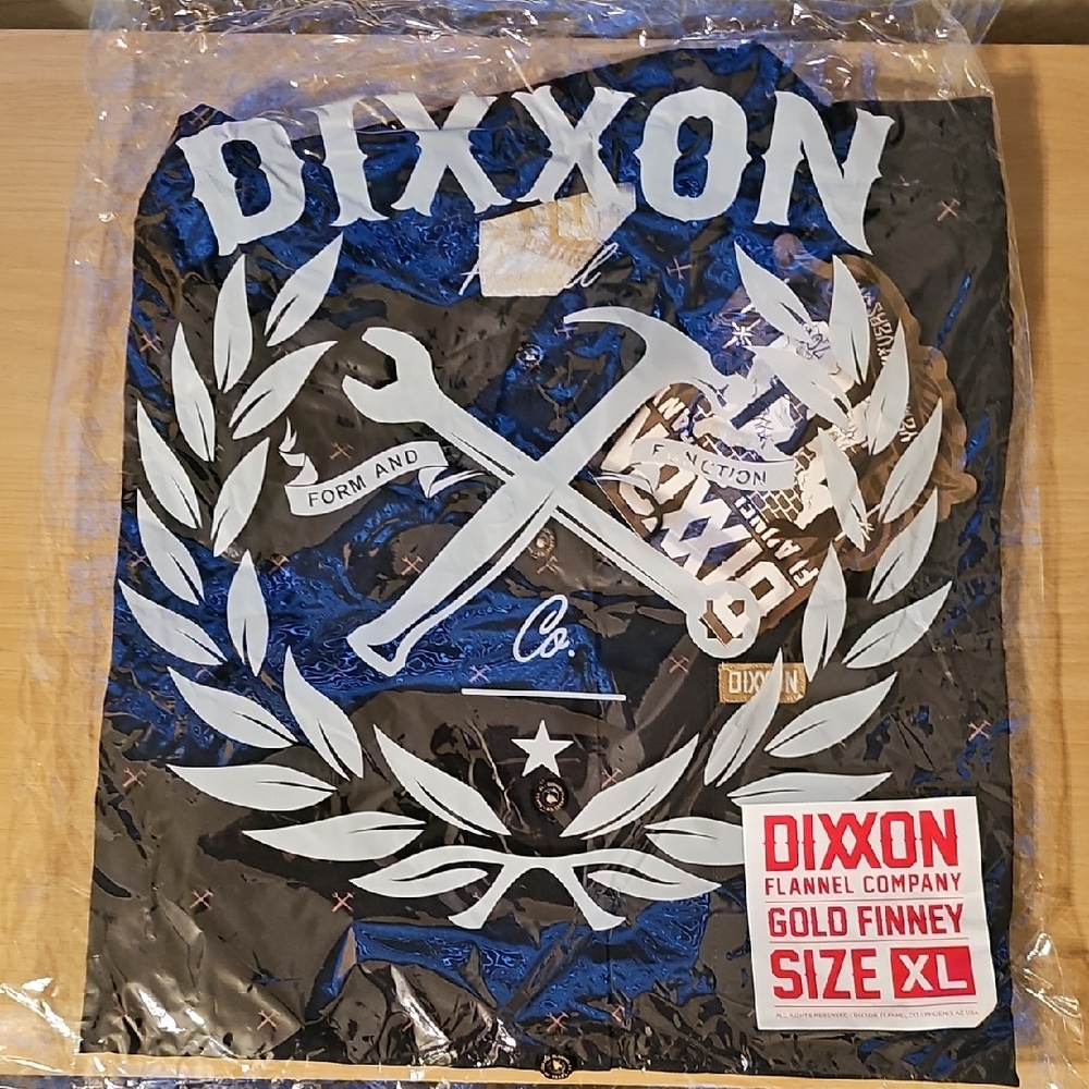 DIXXON - The Gold Finney Woman's XL Short Sleeve